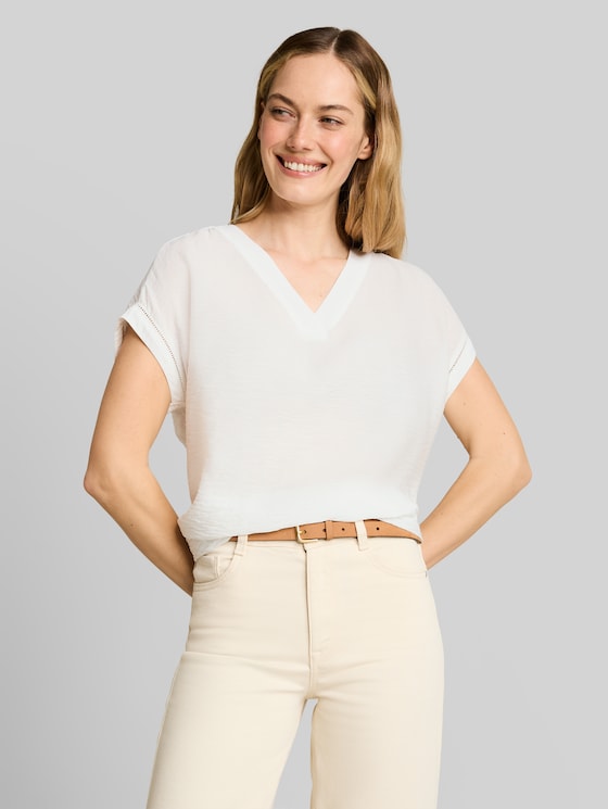 Loose-fit blouse with V-neck - Whisper White