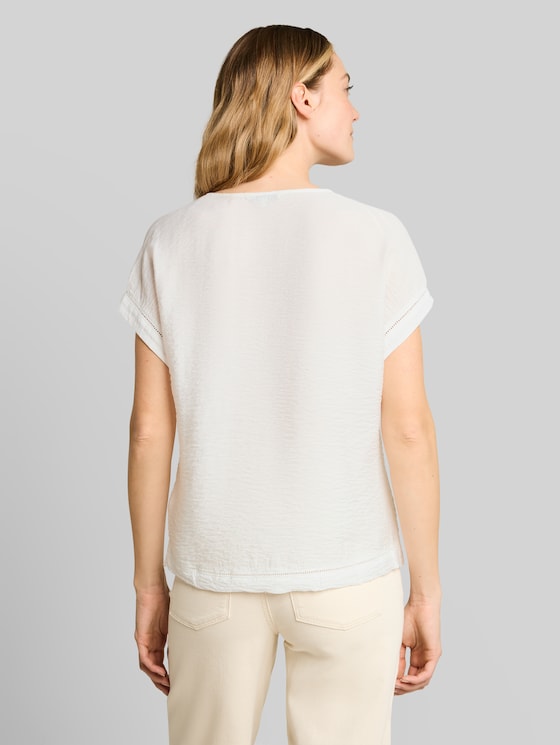 Loose-fit blouse with V-neck - Whisper White