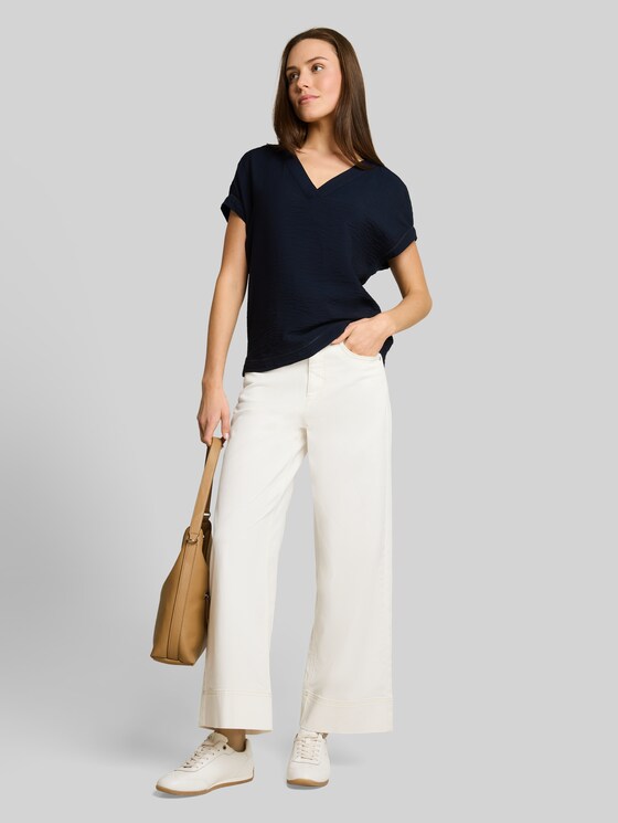 Loose-fit blouse with V-neck - sky captain blue