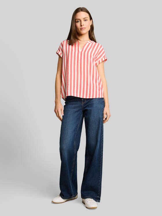 Loose-fit blouse with V-neck - pink white irregular stripe