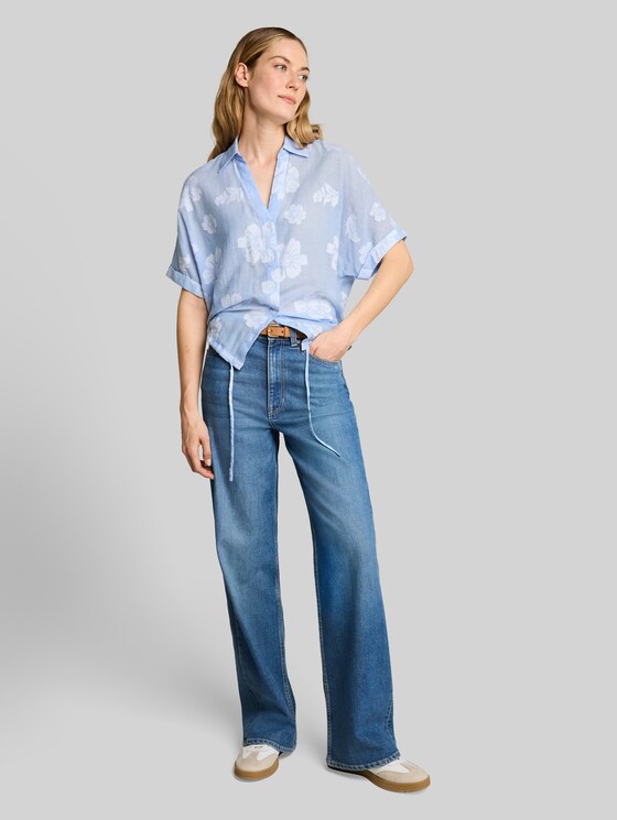 Oversized blouse with floral pattern - blue flower dobby