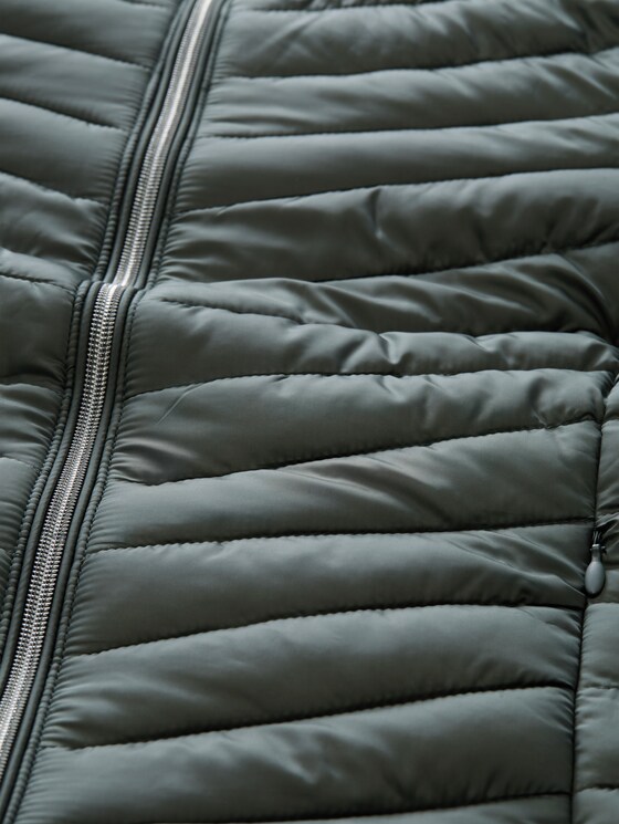 Lightweight quilted jacket with hood - Darkest Olive