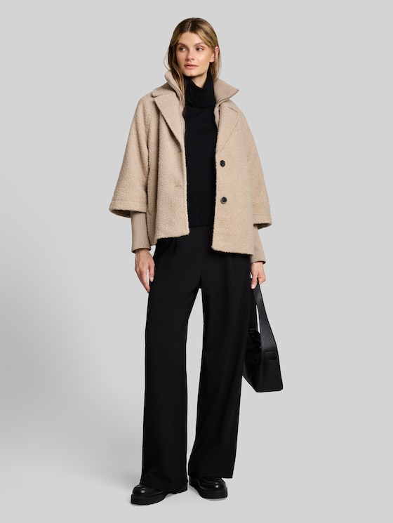 Cosy cape jacket in a 2-in-1 style - soft taupe grey boucle