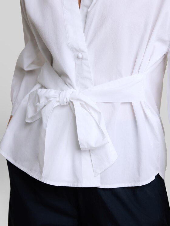 Loose-fit wrap blouse - White