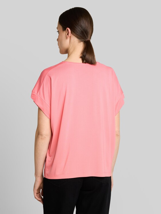 T-shirt with ruffles - soft fuchsia pink