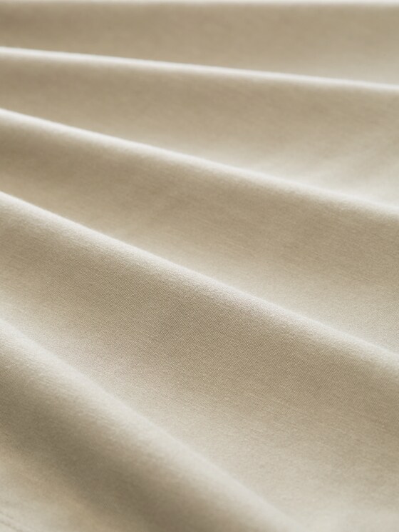 T-shirt with V-neck - Silver Olive