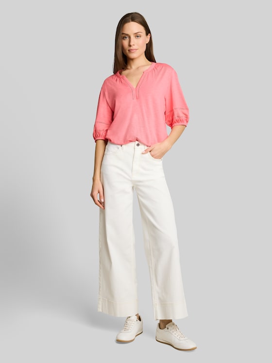 Blouse-style T-shirt with lace details - soft fuchsia pink