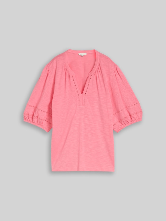 Blouse-style T-shirt with lace details - soft fuchsia pink