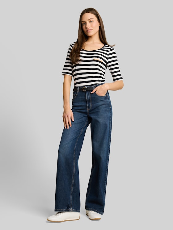 T-shirt with embroidery - black white stripe