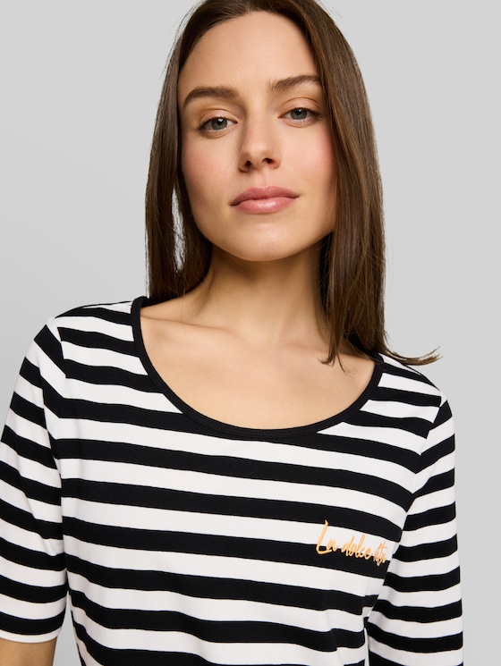 T-shirt with embroidery - black white stripe