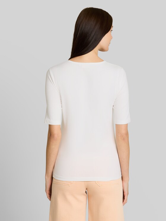 Basic t-shirt with a round neckline - Whisper White