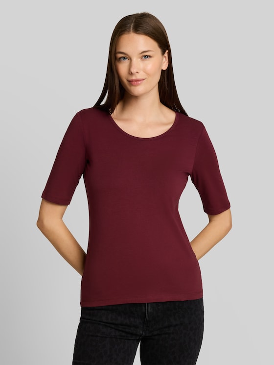Basic t-shirt with a round neckline - Preppy Plum