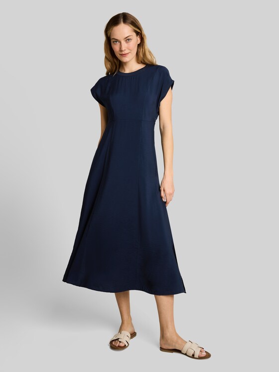 Midi dress with side pockets - sky captain blue