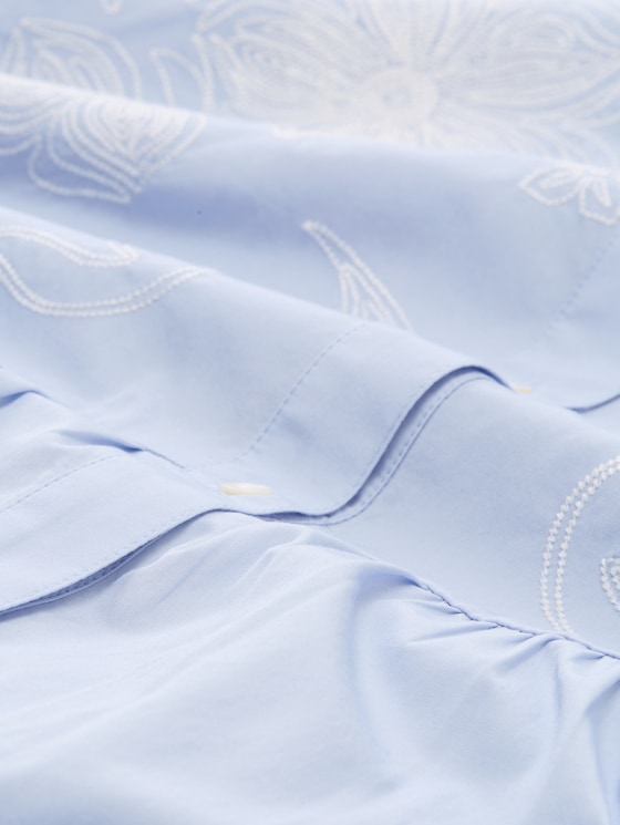 Loose-fit dress with floral embroidery - Kentucky Blue