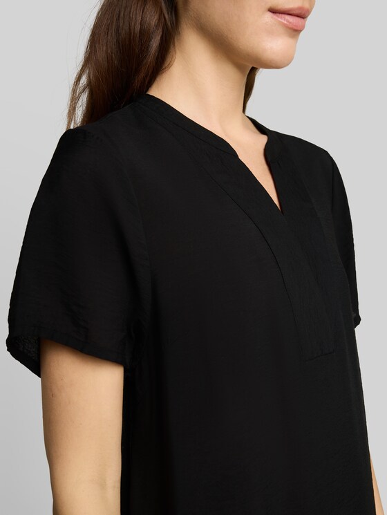 V-neck dress - deep black