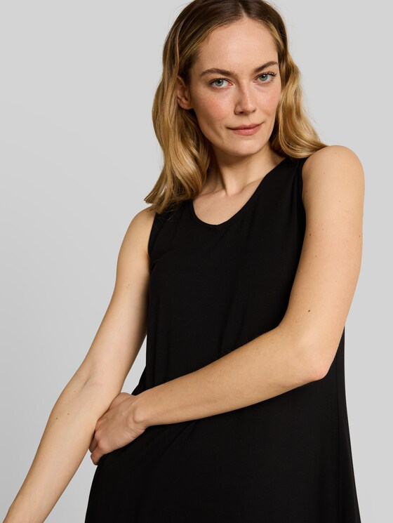 Jersey dress with cut-out detail - deep black