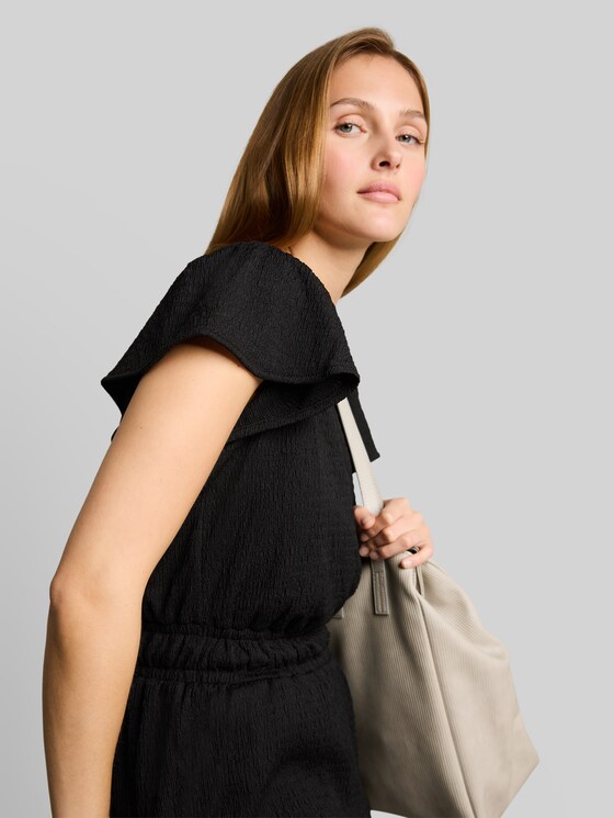 Crinkle jumpsuit with ruffled sleeves - deep black