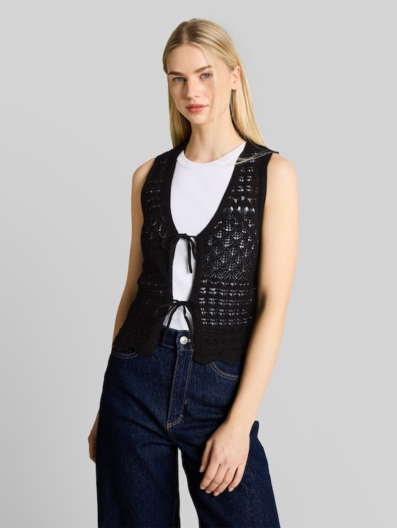 Knitted waistcoats with lace pattern - deep black