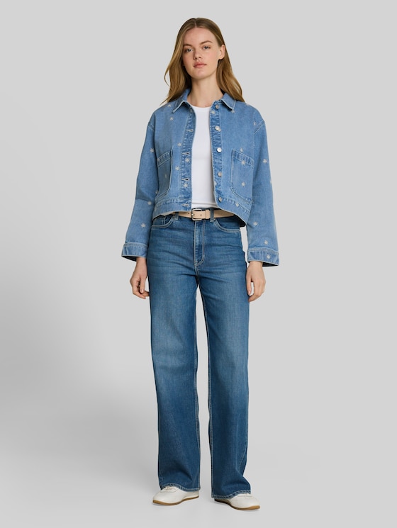 Denim jacket with embroidery - blue white daisy embroidery