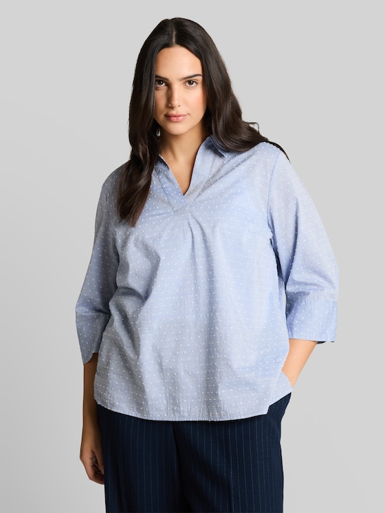 Plus Size - loose fit blouse with embroidery - blue white dobby