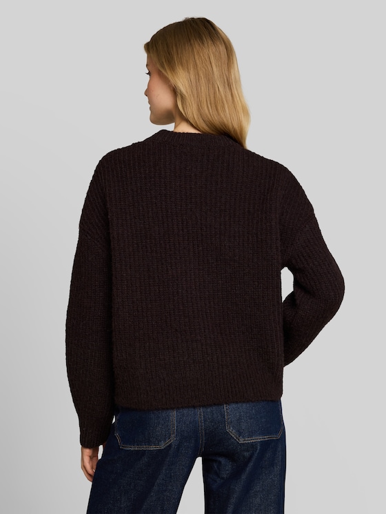 Relaxed-fit knitted jumper with a round neckline - dark plum melange