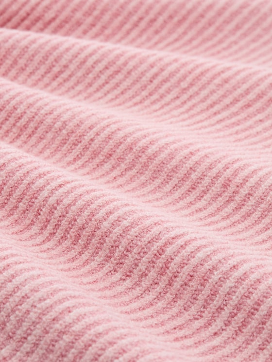 Loose-fit knitted jumper with wool blend - light pink structure