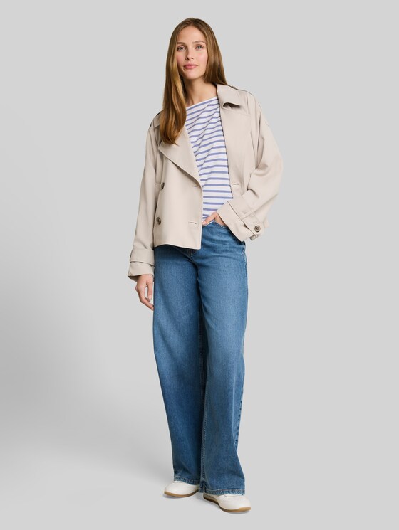 Loose-fit T-shirt with a striped pattern - white blue coral stripe