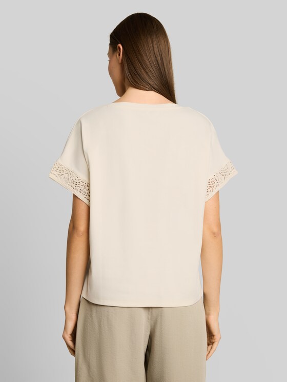 Loose-fit T-shirt with crochet sleeves - Dove White