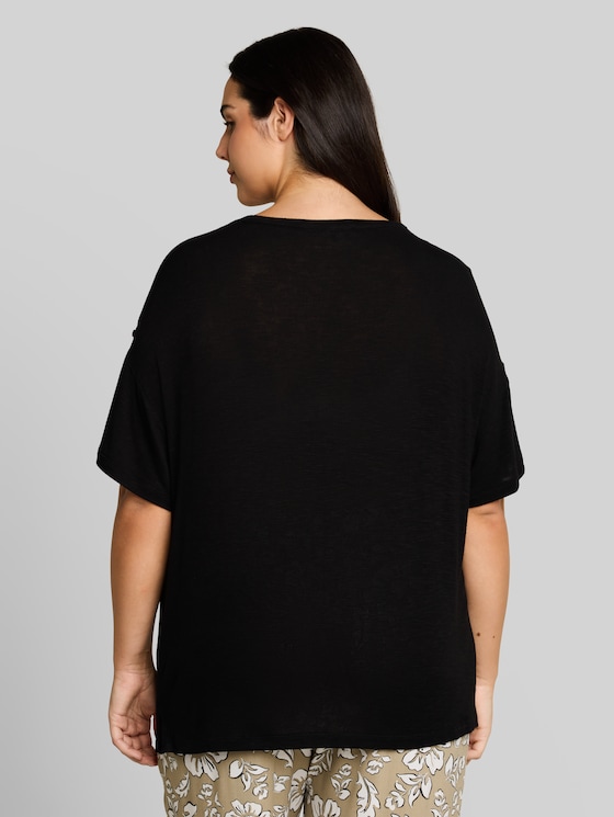 Plus Size - T-shirt with turn-up feature - deep black