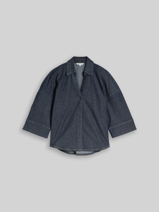 Oversized denim blouse with a V-neck - Blue Rinse Denim