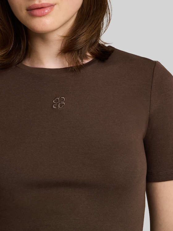 Slim fit T-shirt with embroidery - cool dark brown