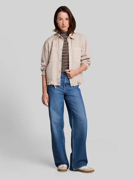 Slim-fit top with stand-up collar - brown white stripe