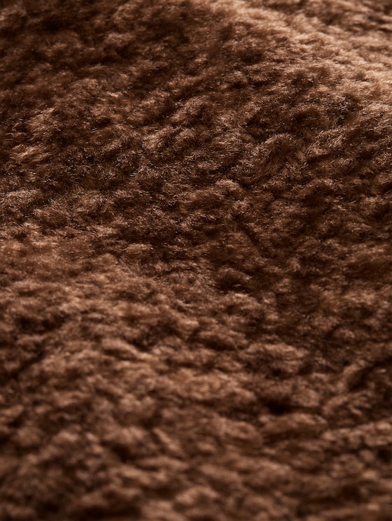Faux fur jacket with stand-up collar - camel