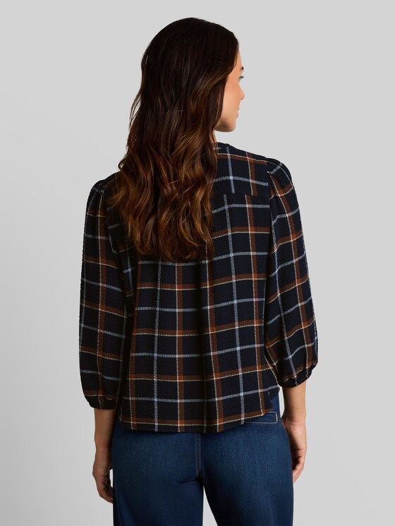Seersucker blouse with a checked pattern - navy camel beige check