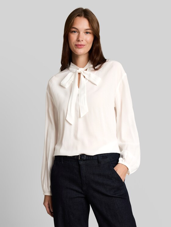 Loose-fit blouse with a bow collar - Whisper White