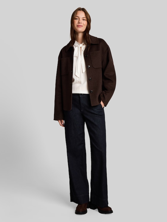 Loose-fit blouse with a bow collar - Whisper White