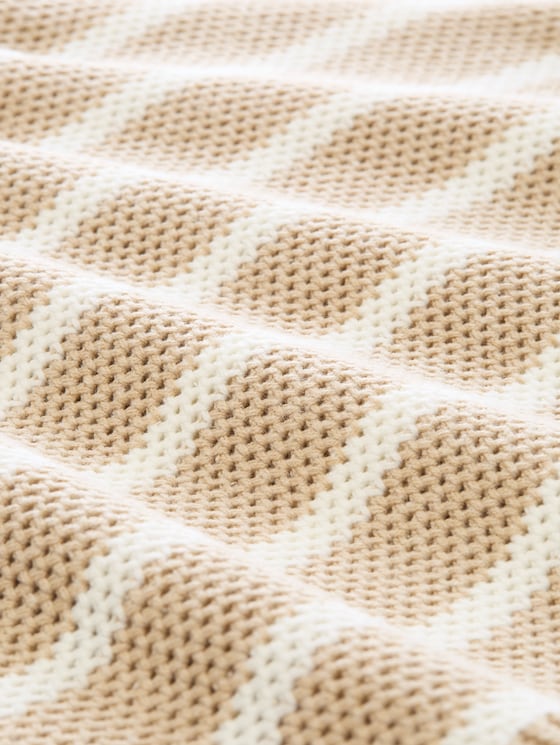 Oversized knitted jumper with a striped pattern - beige melange white stripe