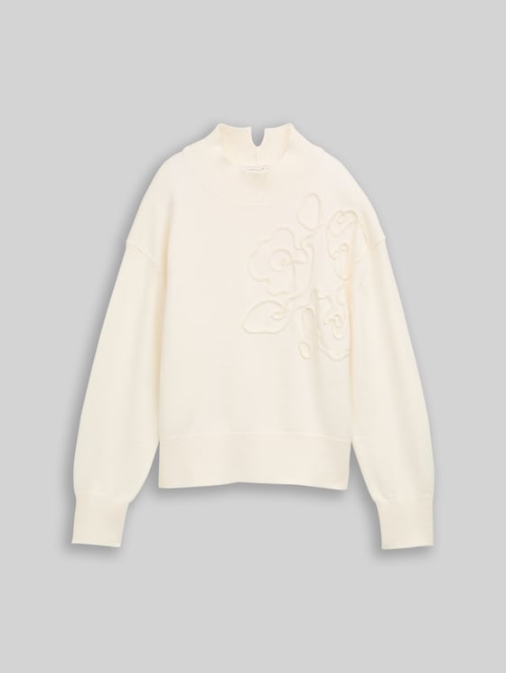 Oversized cosy knitted jumper with floral embroidery - Whisper White