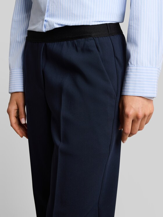 Straight Trousers with a crease - sky captain blue