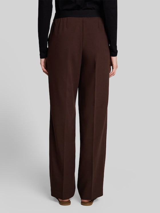 Straight Trousers with a crease - java dark brown