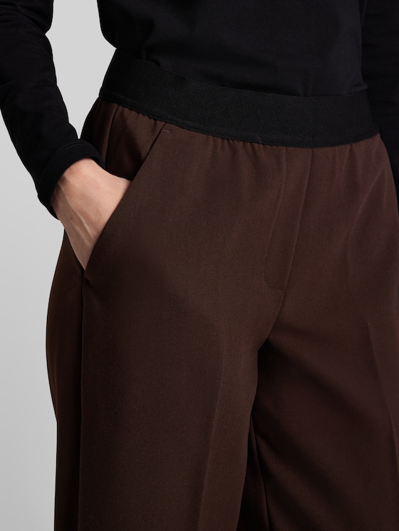 Straight Trousers with a crease - java dark brown