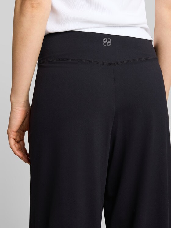 Wide-leg sports trousers - deep black