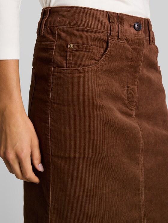 Corduroy skirt with pockets - camel