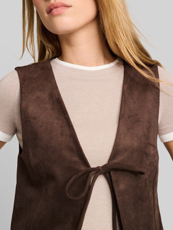 Slim-fit suede-effect waistcoat - cool dark brown