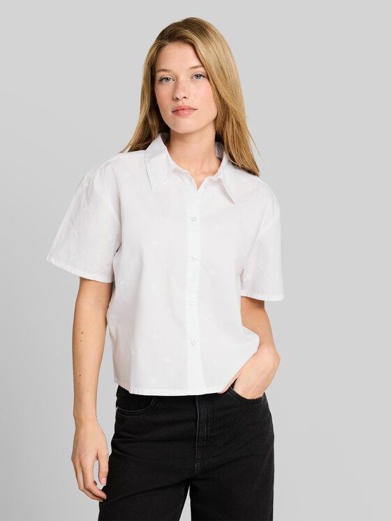 Boxy-fit shirt blouse with embroidery - white tonal daisy embroidery