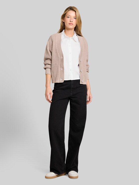 Boxy-fit shirt blouse with embroidery - white tonal daisy embroidery