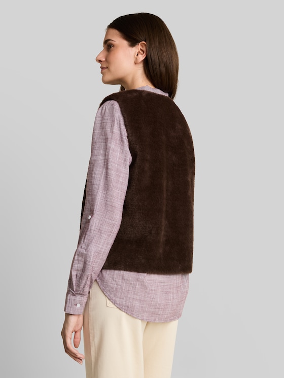 Faux fur waistcoat with pockets - java dark brown