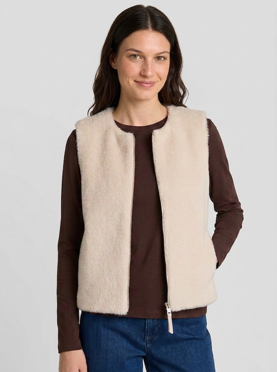 Faux fur waistcoat with pockets - cold beige