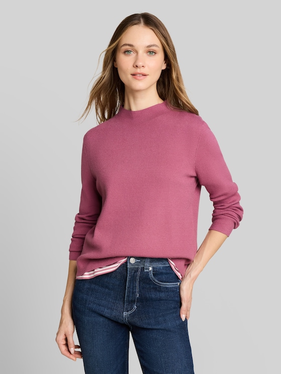 Knitted jumper with a stand-up collar - dusty berry