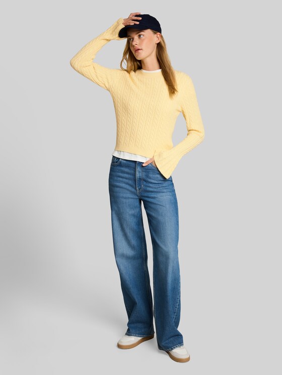 Knitted pullover with a plait pattern - soft vanilla yellow